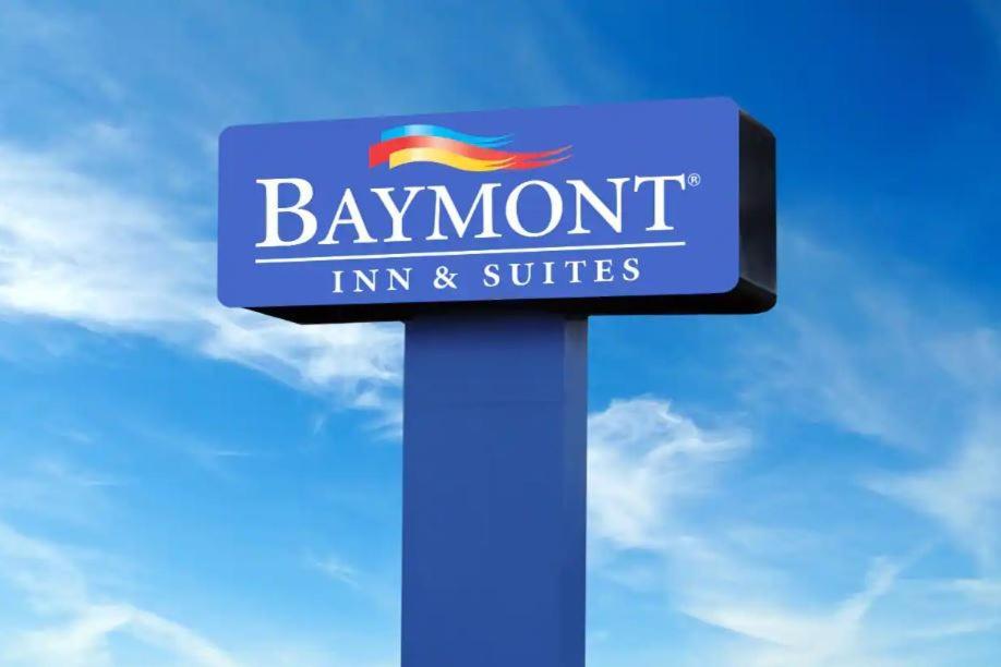 Hotel Baymont By Wyndham Carlsbad Nm Exterior foto